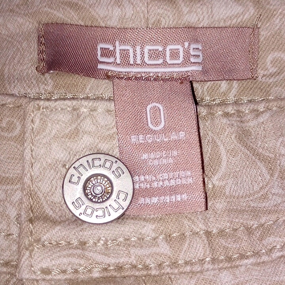 Women's Chico's Tan Paisley Straight Leg Jeans - Chico's Size 0 (Normal Size 4) - Picture 3 of 6